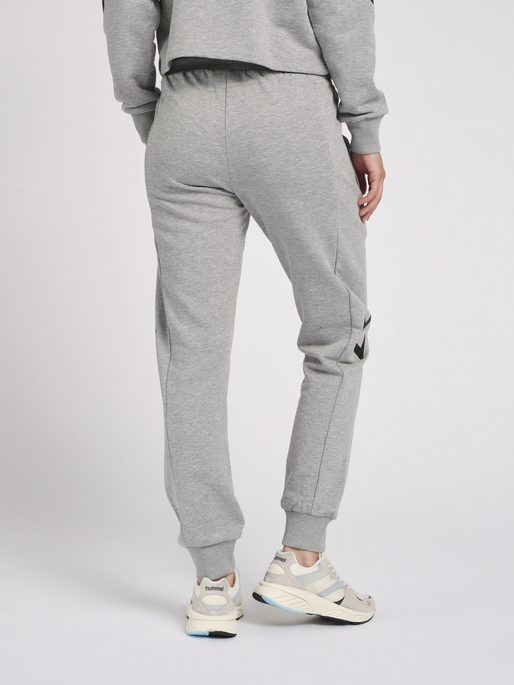 hmlLGC ALULA REGULAR PANTS, 2006, model