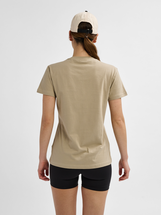 hmlACTIVE CO TEE S/S WOMAN, CROCKERY, model