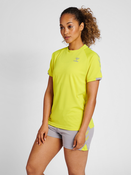 hmlGG12 ACTION JERSEY S/S WOMAN, 6724, model