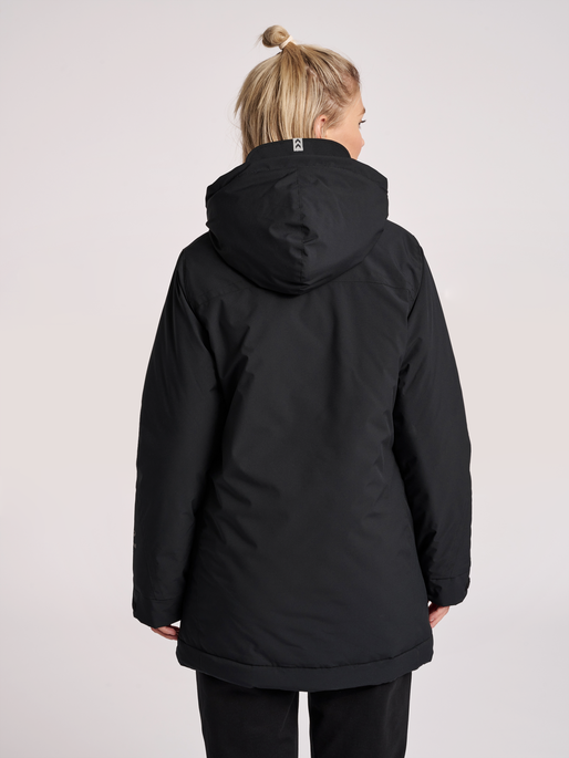 hmlNORTH PARKA JACKET WOMAN, BLACK, model