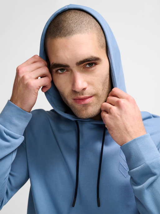 hmlACTIVE CO HOODIE, CORONET BLUE, model