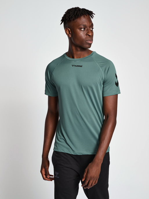 hmlMT BOW T-SHIRT, 7406, model