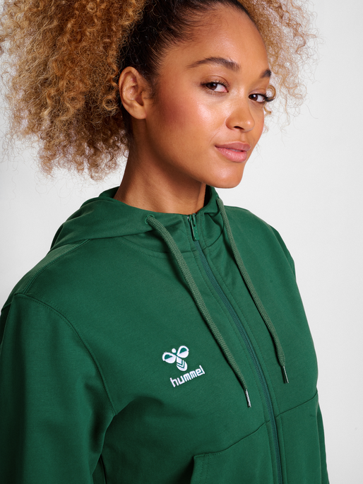 hmlGO 2.0 ZIP HOODIE WOMAN, EVERGREEN, model