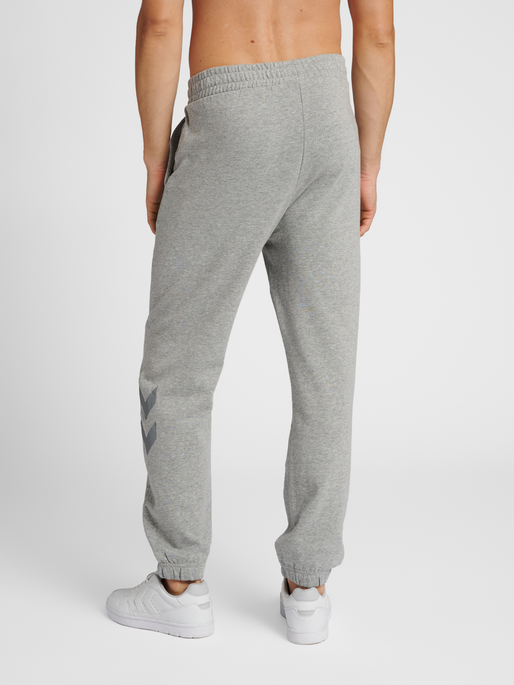 hmlLEGACY REGULAR PANTS, GREY MELANGE, model