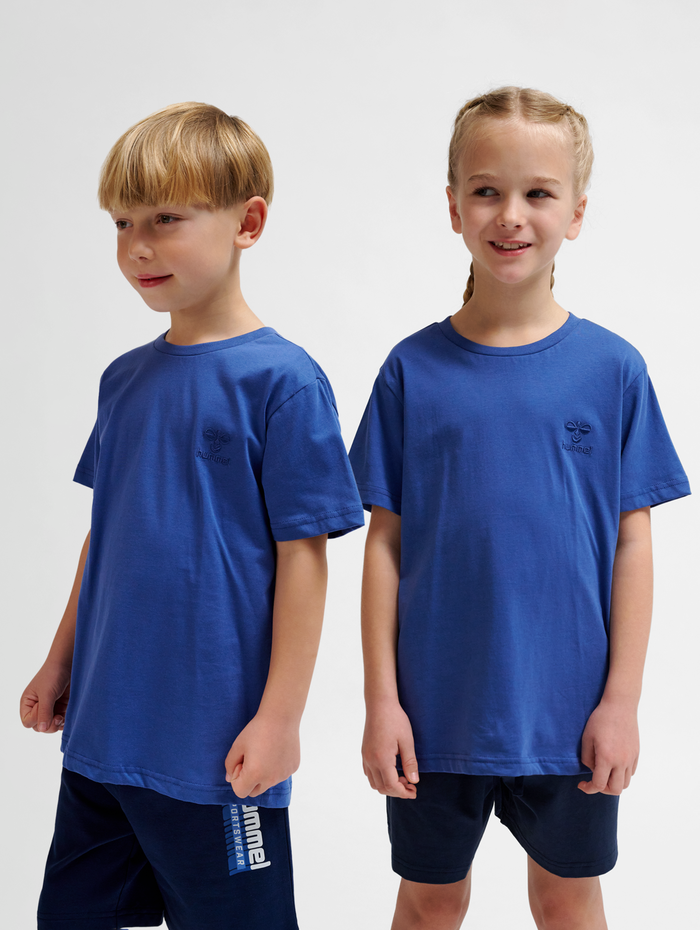 hmlTRELLE T-SHIRT S/S, TRUE NAVY, model