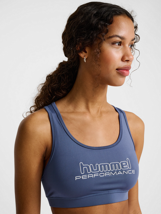hmlTE FUNDAMENTAL SPORTS BRA, BLUE INDIGO, model