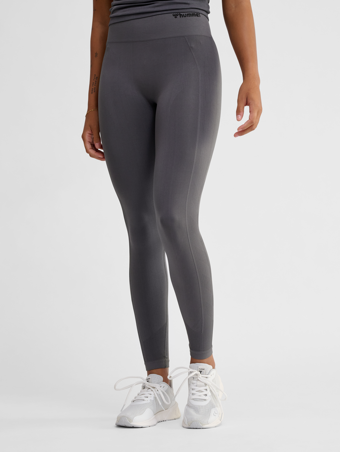 hmlTIF SEAMLESS HIGH WAIST TIGHTS, BLACKENED PEARL, model