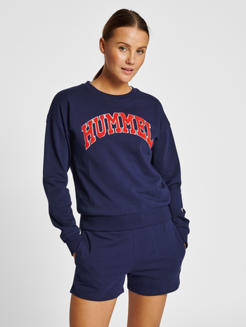 hmlIC BILLIE SWEATSHIRT, PEACOAT, model