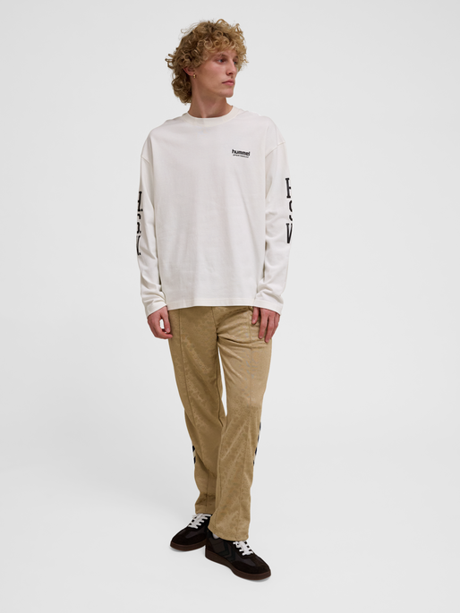 hmlLOOSE T-SHIRT L/S SW STADIUM, TOFU, model