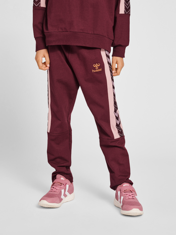 hmlAUDREY PANTS, WINDSOR WINE, model