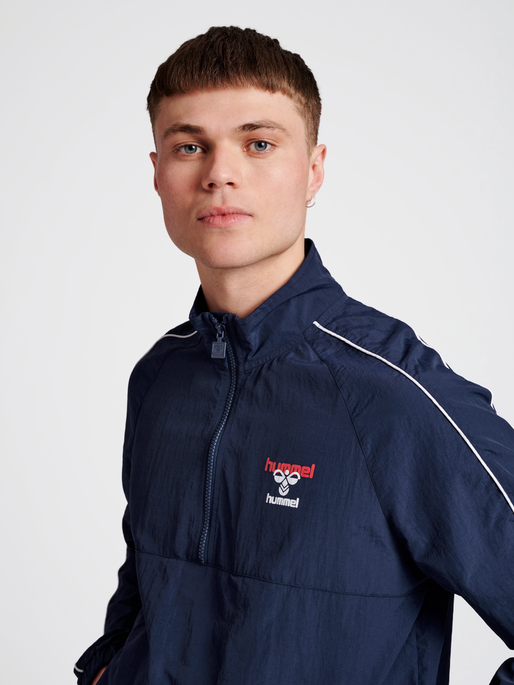hmlIC BELVILLE WOV. HALF ZIP JACKET, 7666, model