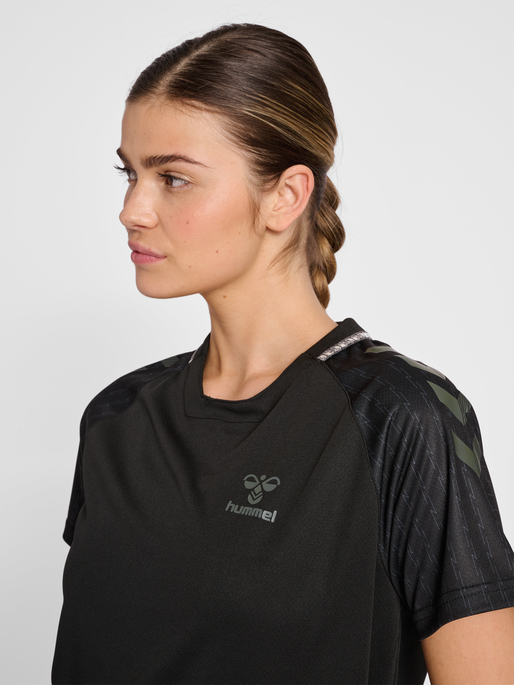 hmlONGRID POLY JERSEY S/S WO, JET BLACK, model