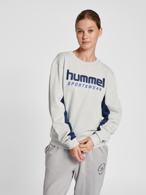 hmlLGC WESLEY SWEATSHIRT, HARBOR MIST, model