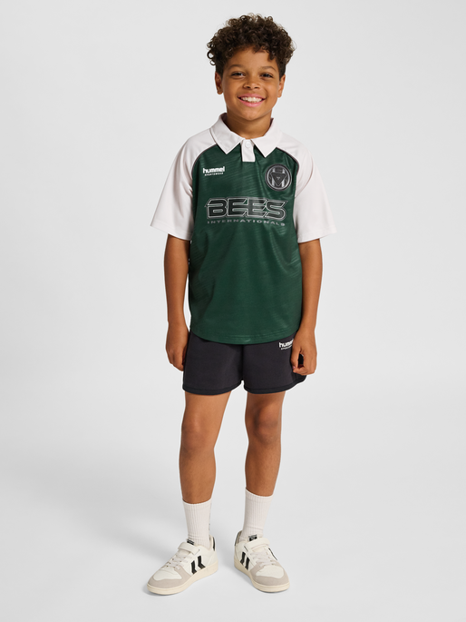 hmlJR LOOSE TIGER SOCCER JERSEY S/S, JUNE BUG, model