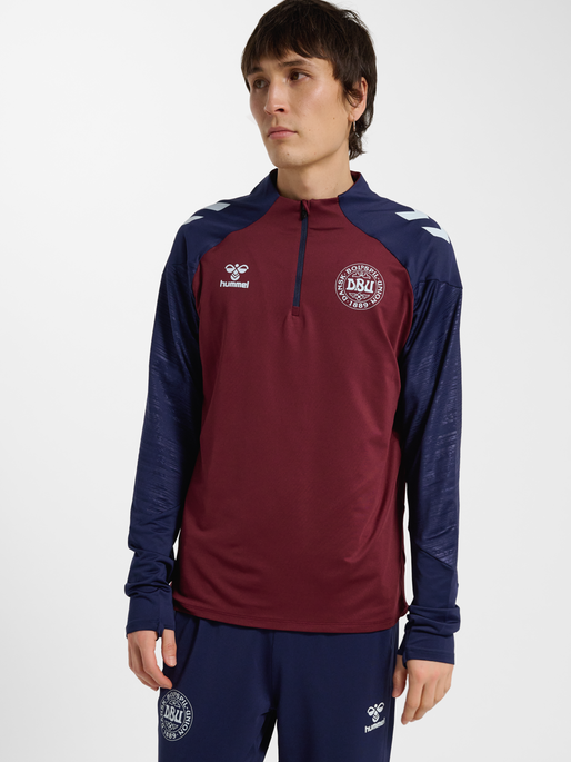 DBU 26 PRO TR HALF ZIP SWEAT, WINDSOR WINE/PEACOAT, model