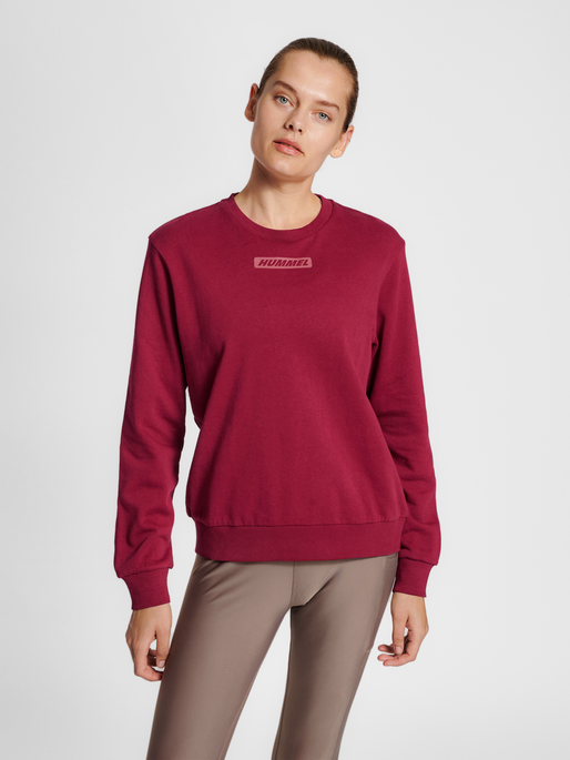 hmlTE ELEMENT SWEATSHIRT, CABERNET, model