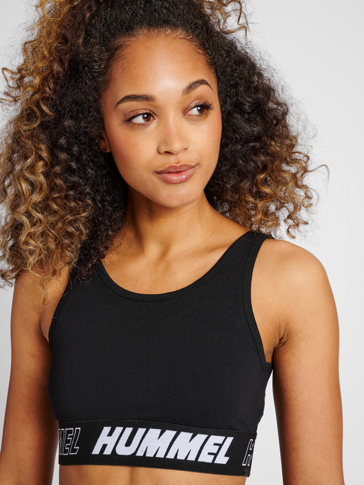 hmlTE MAJA COTTON SPORTS TOP, BLACK, model