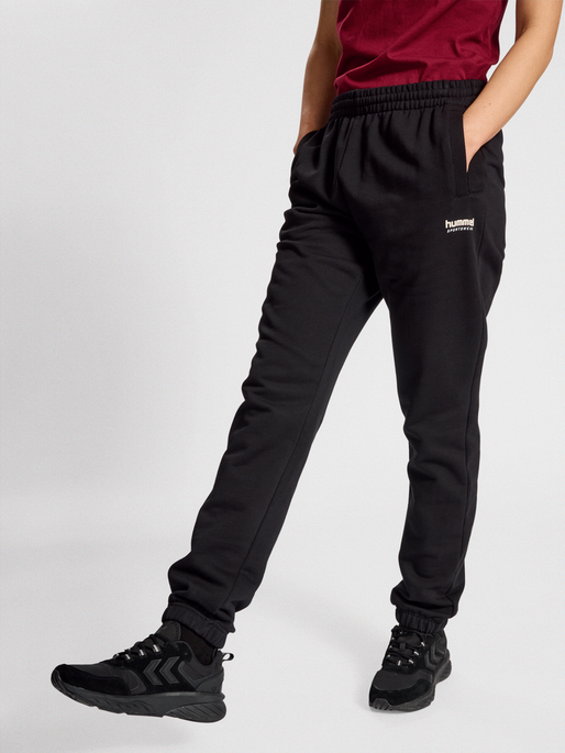 hmlLGC NATE SWEATPANTS, 2001, model