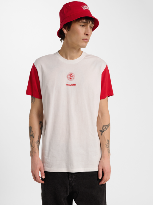 DBU 26 FAN RED-WHITE TEE SS, WHITE/TANGO RED, model