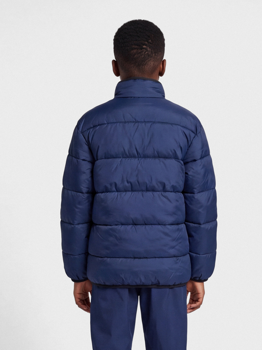 hmlJR LIGHTWEIGHT PUFFER JACKET, DRESS BLUES, model