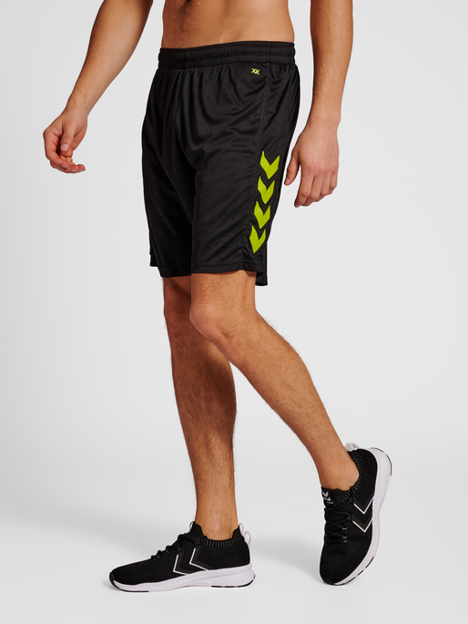 hmlCORE XK POLY SHORTS, BLACK, model