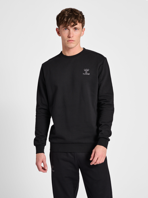 hmlOFFGRID SWEATSHIRT, JET BLACK/FORGED IRON, model