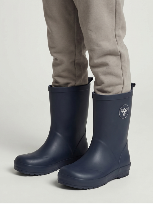 RUBBER BOOT JR., BLACK IRIS, model