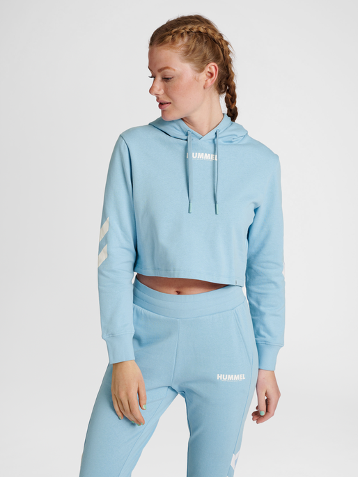 hmlLEGACY WOMAN CROPPED HOODIE, PLACID BLUE, model