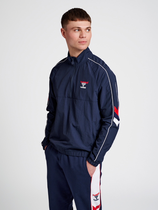 hmlIC BELVILLE WOV. HALF ZIP JACKET, 7666, model