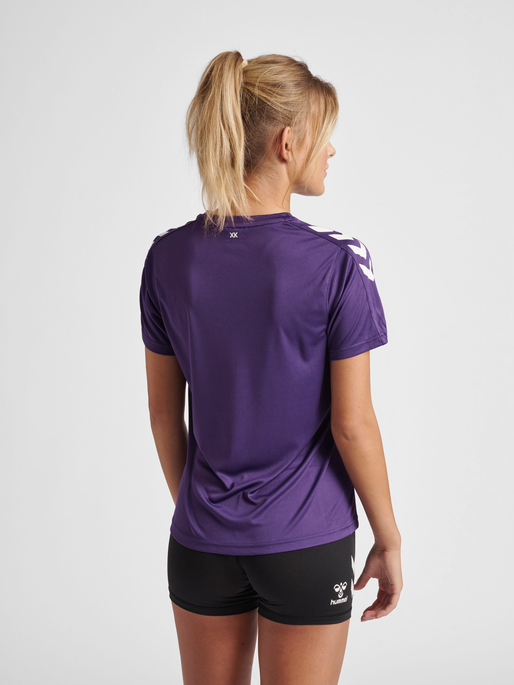 hmlCORE XK POLY JERSEY S/S WOMAN, ACAI, model