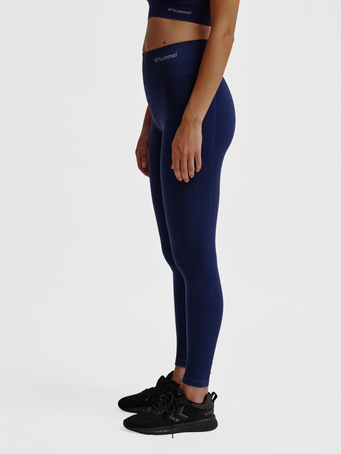 hmlTIF SEAMLESS HIGH WAIST TIGHTS, BLACK IRIS, model