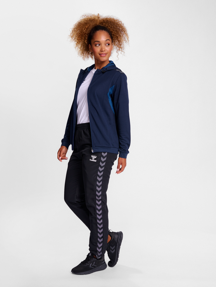 hmlAUTHENTIC PL ZIP HOODIE WOMAN, MARINE, model