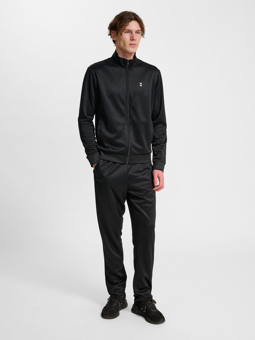 hmlPULSE TRACK JACKET, BLACK, model