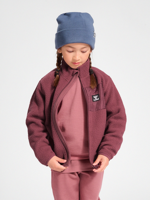 hmlATLAS FLEECE ZIP JACKET, ROSE BROWN, model