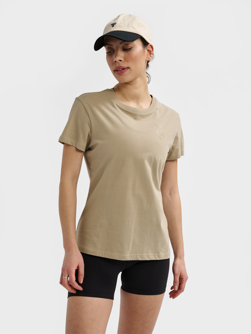 hmlACTIVE CO TEE S/S WOMAN, CROCKERY, model