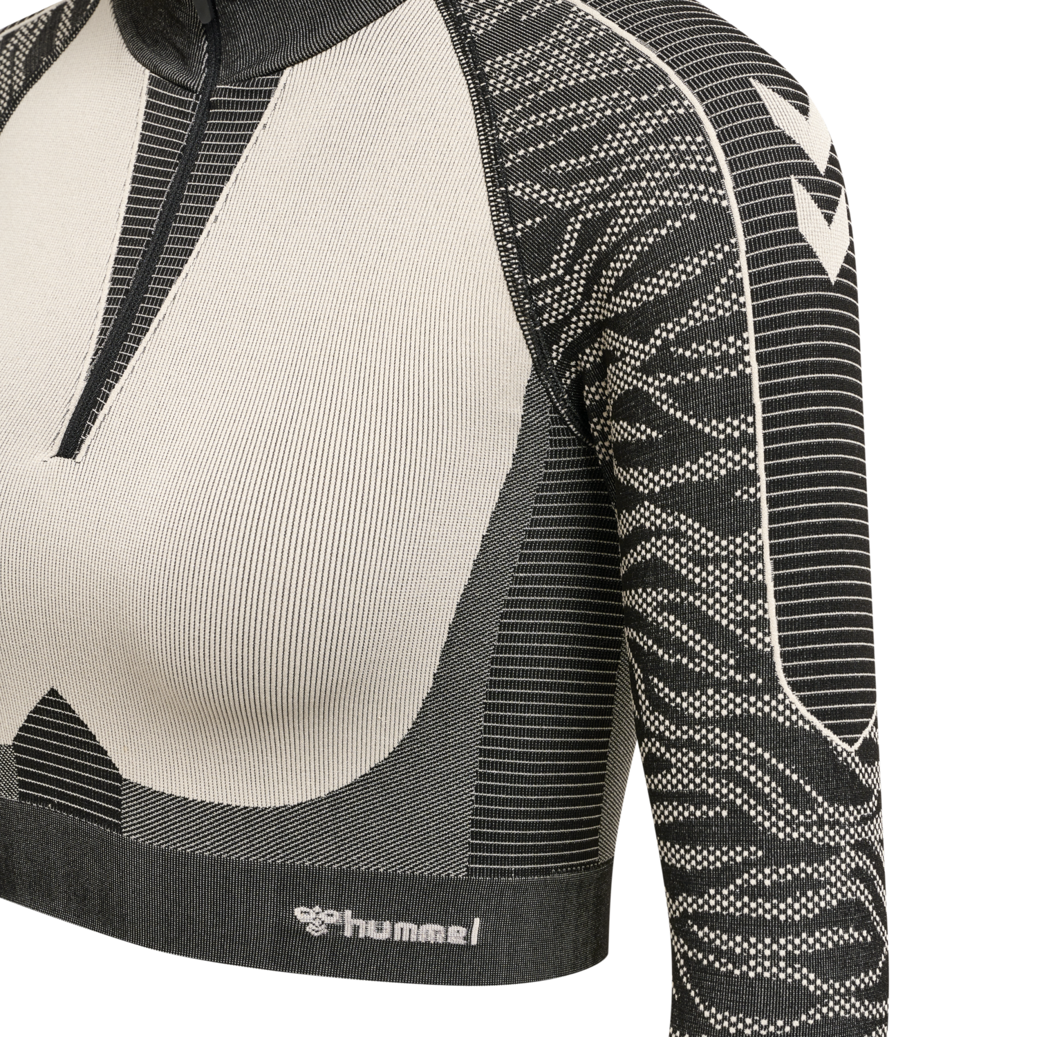 hmlMT MILA SEAMLESS CROP HALF ZIP, BLACK/CHATEAU GREY, packshot