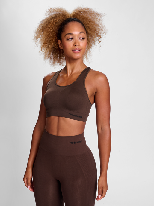 hmlTIF SEAMLESS SPORTS TOP, JAVA, model