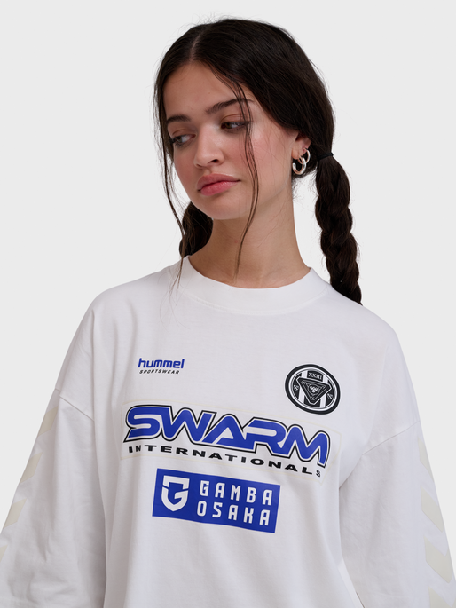 hmlOVERSIZED T-SHIRT GAMBA, WHITE, model