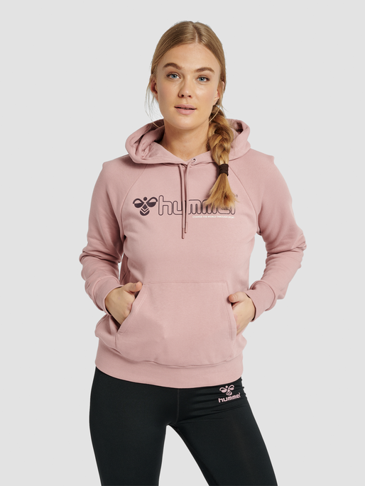 hmlNONI HOODIE, WOODROSE, model