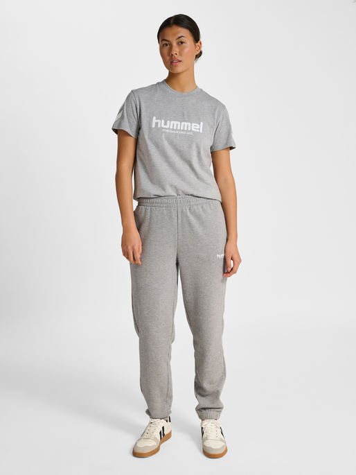hmlLEGACY 2.0 W SWEATPANTS, GREY MELANGE, model