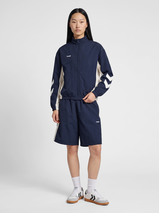 hmlI-D RIPSTOP TRACK SHORTS, NIGHT SKY, model