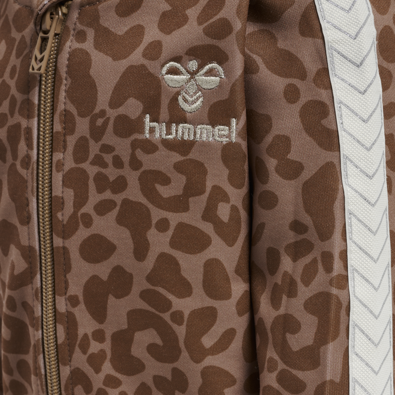 hmlNAOMI ZIP JACKET, BEAVER FUR, packshot