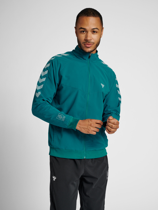 hmlGG12 TRACK JACKET, 7161, model