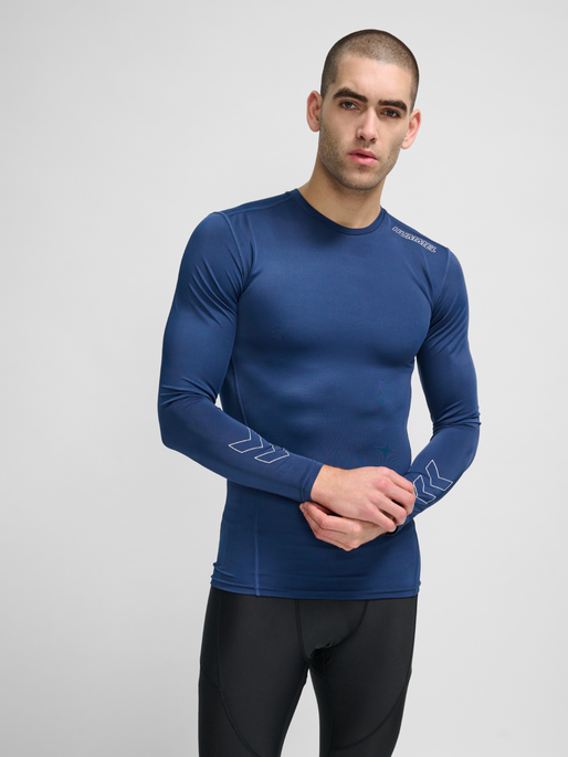 hmlTE TOPAZ BASELAYER T-SHIRT L/S, INSIGNIA BLUE, model