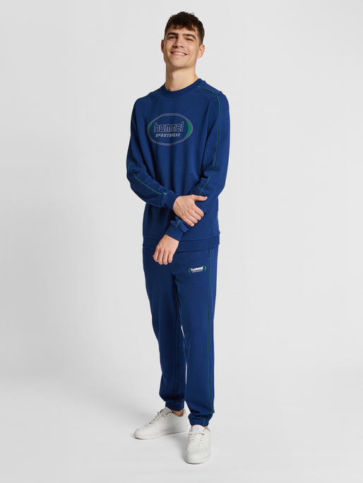 hmlLGC RYAN SWEATPANTS, ESTATE BLUE, model