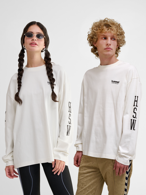 hmlLOOSE T-SHIRT L/S SW STADIUM, TOFU, model