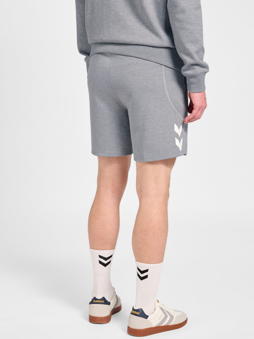 hmlMOVE 2.0 SHORTS, GREY MELANGE, model