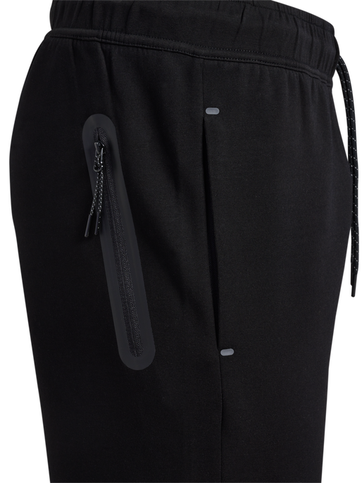 hmlTECH FLEECE REGULAR PANTS, BLACK, packshot