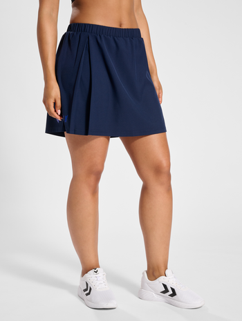 hmlCOURT SKORT WOMAN, MARINE, model