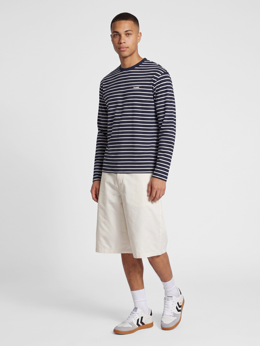 hmlI-D BIG SHORTS, EGRET, model